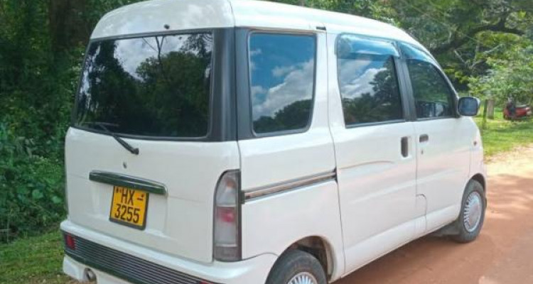 DAIHATSU ATRAI WAGON 2001