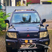 MITSUBISHI PAJERO 2000