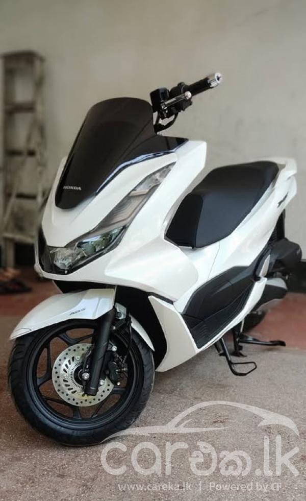 HONDA PCX 2024