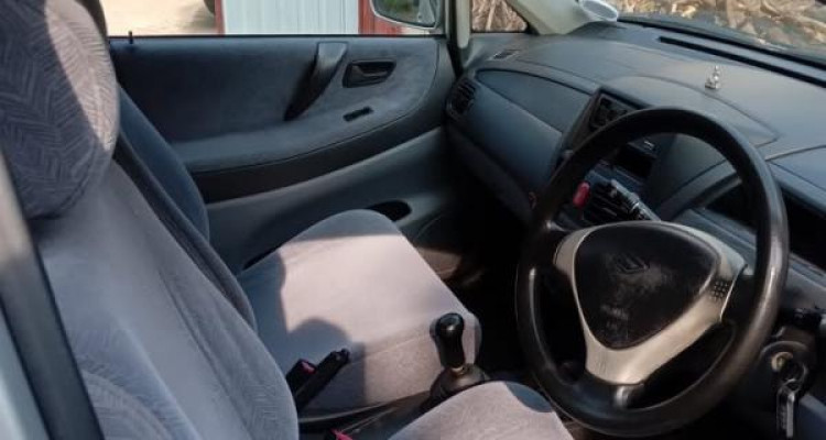SUZUKI LIANA 2005