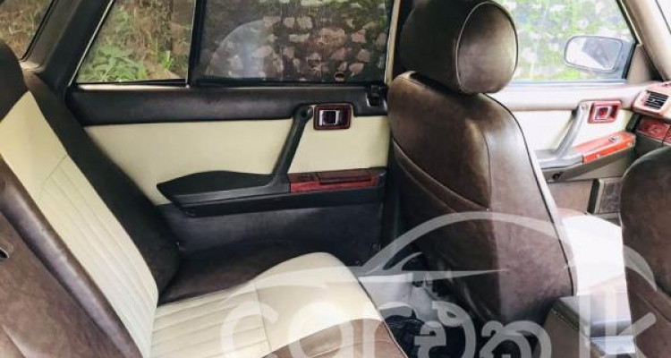 NISSAN CEDRIC 1989