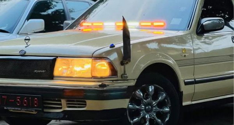 NISSAN CEDRIC 1989