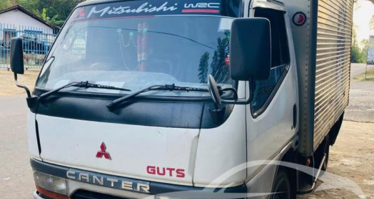 MITSUBISHI CANTER 1995