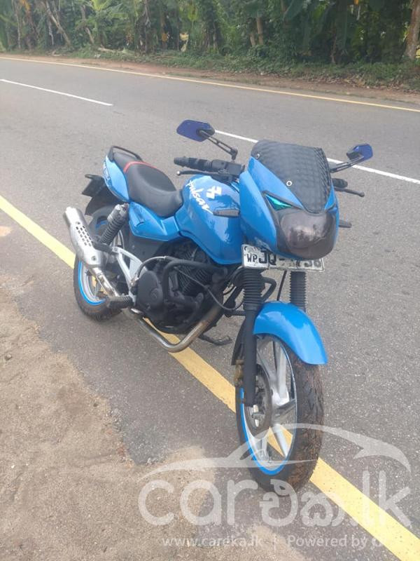 BAJAJ PULSAR 180 2005