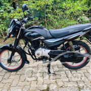 BAJAJ PLATINA 2017