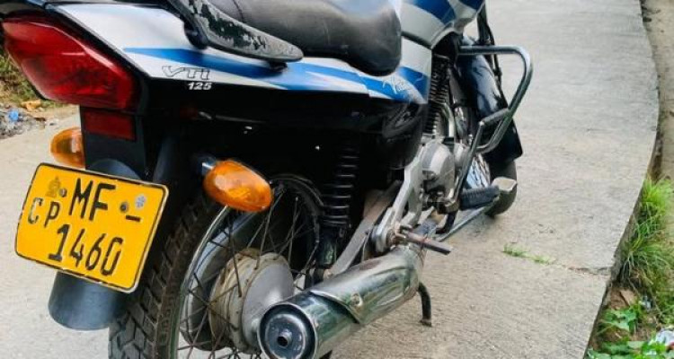 TVS VICTOR 2005