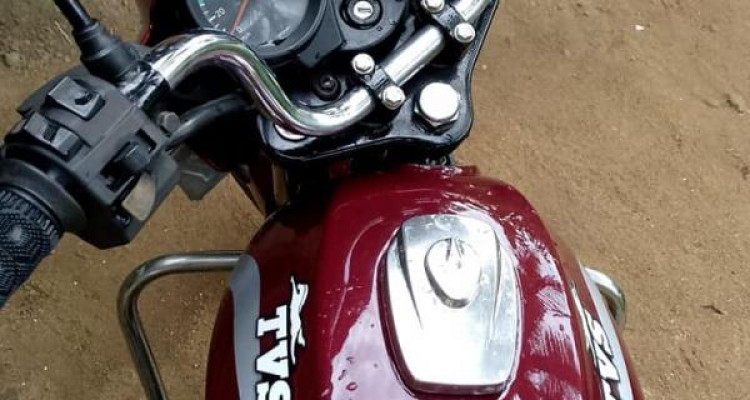 TVS CENTRA 2004