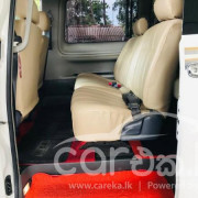 TOYOTA NOAH KR42 2005