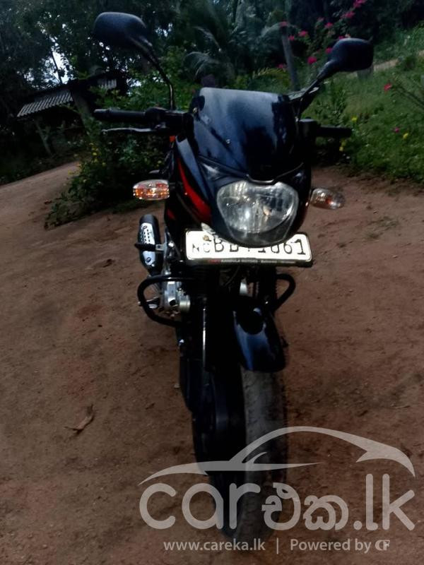 BAJAJ PULSAR 2017