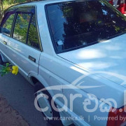 NISSAN TRAD SUNNY 1987