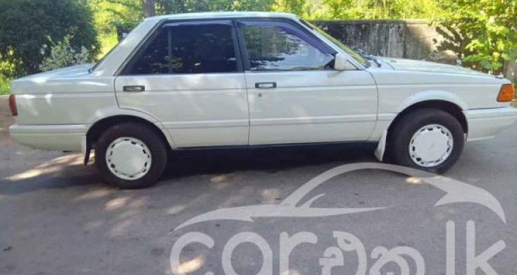 NISSAN TRAD SUNNY 1987