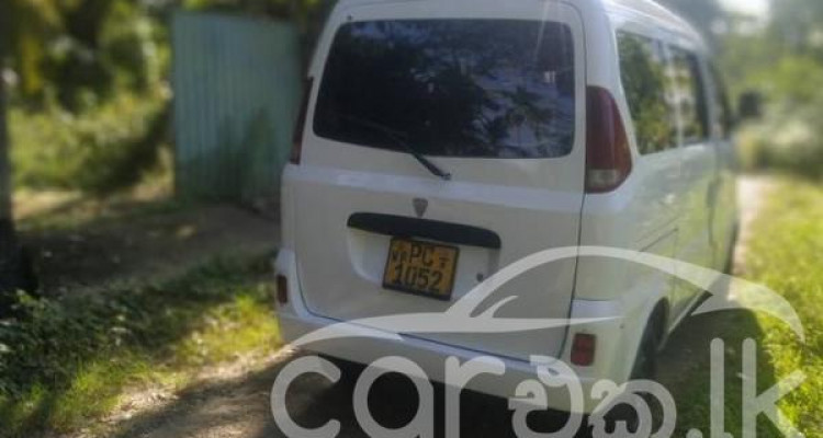 MICRO MPV 2011