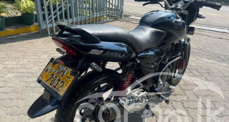 BAJAJ PULSAR 180 2006