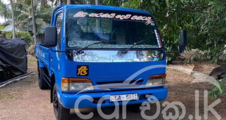 ISUZU NPR 1995