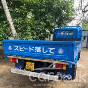 ISUZU NPR 1995