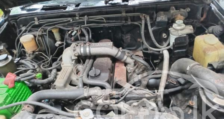 NISSAN DATSUN D21 1987