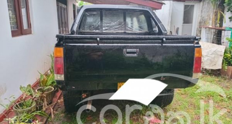 NISSAN DATSUN D21 1987