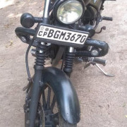 BAJAJ AVENGER 2018