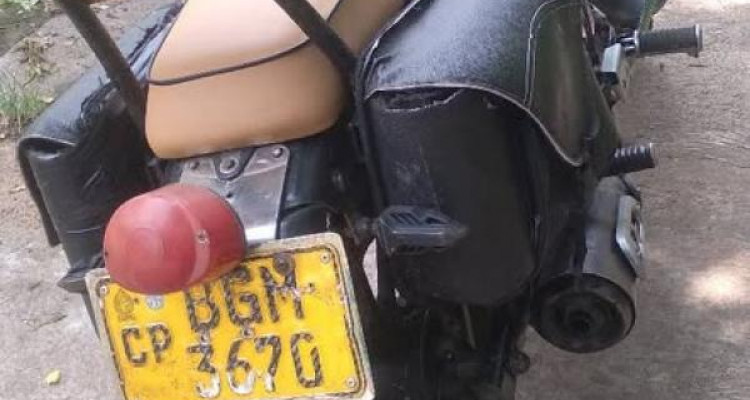 BAJAJ AVENGER 2018
