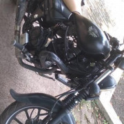 BAJAJ AVENGER 2018
