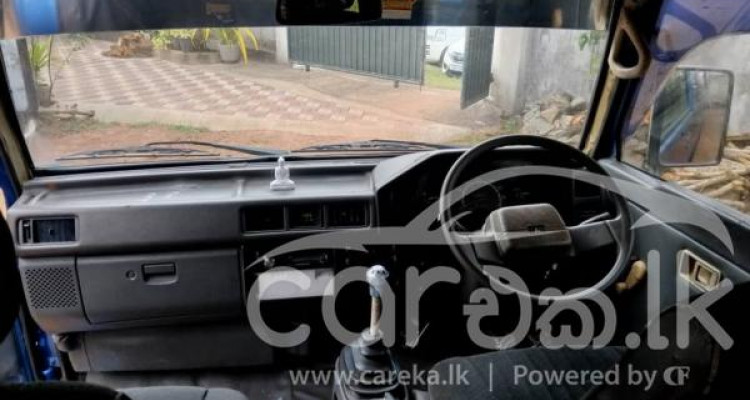 MITSUBISHI DELICA L300 1984