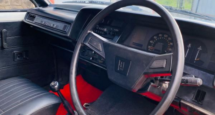 TOYOTA COROLLA DX WAGON KE72 1983