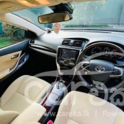 TOYOTA PREMIO 2016