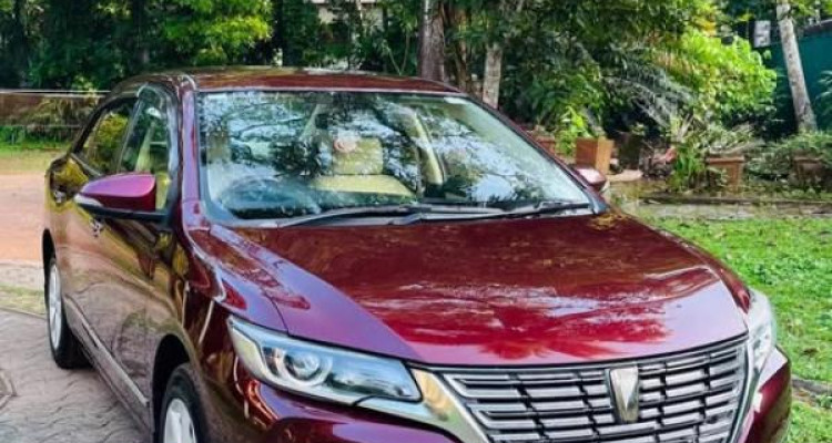 TOYOTA PREMIO 2016