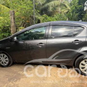 TOYOTA AQUA 2012