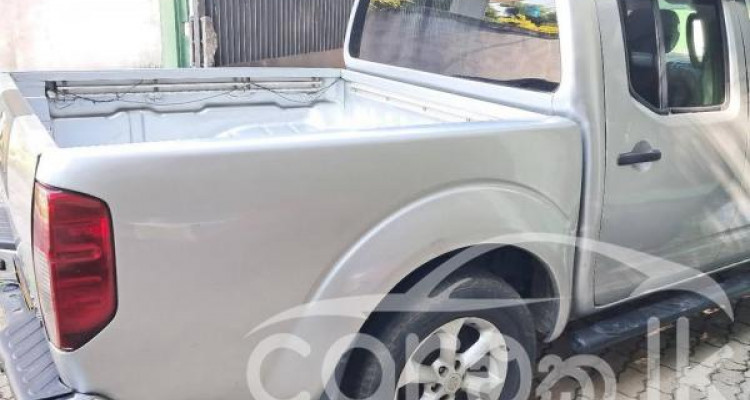 NISSAN NAVARA 2006