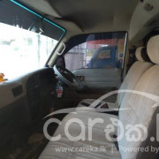 NISSAN CARAVAN 1992