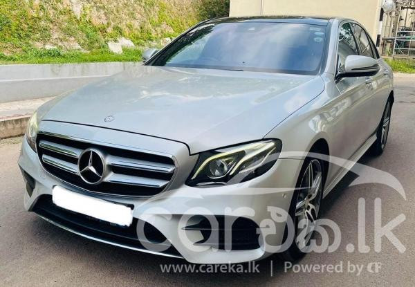 MERCEDES BENZ E200 AMG 2016