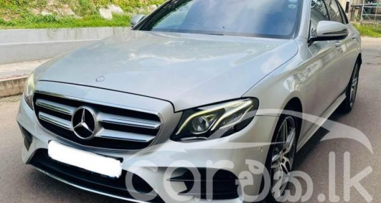 MERCEDES BENZ E200 AMG 2016