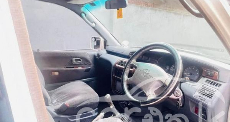 TOYOTA NOAH CR41 1998