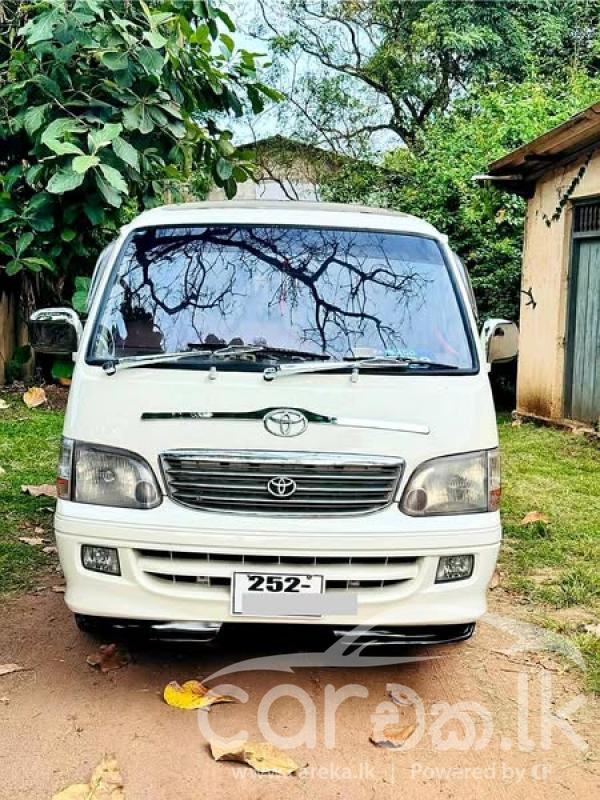TOYOTA DOLPHIN 1996