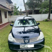 NISSAN TIIDA 2005