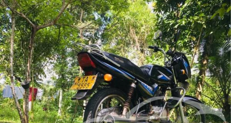 BAJAJ CT100 2006