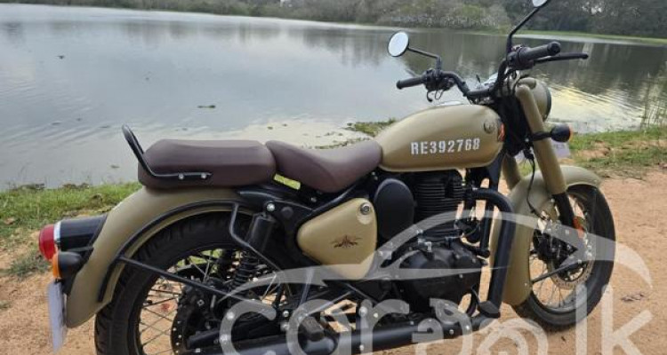 ROYAL ENFIELD CLASSIC 350 2025