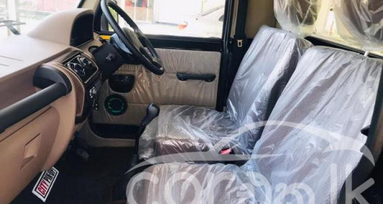 MAHINDRA BOLERO 2025