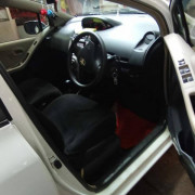 TOYOTA VITZ 2017