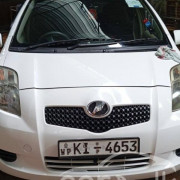 TOYOTA VITZ 2017