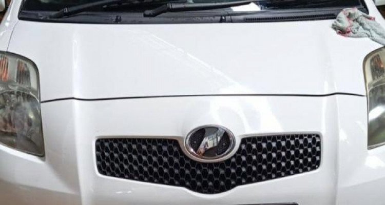 TOYOTA VITZ 2017