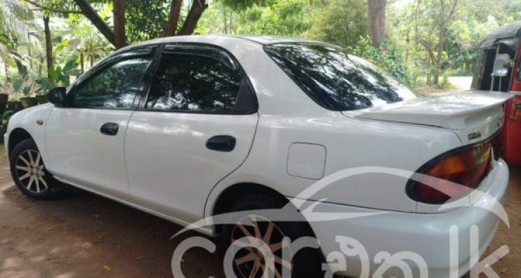 MAZDA FAMILIA 1996