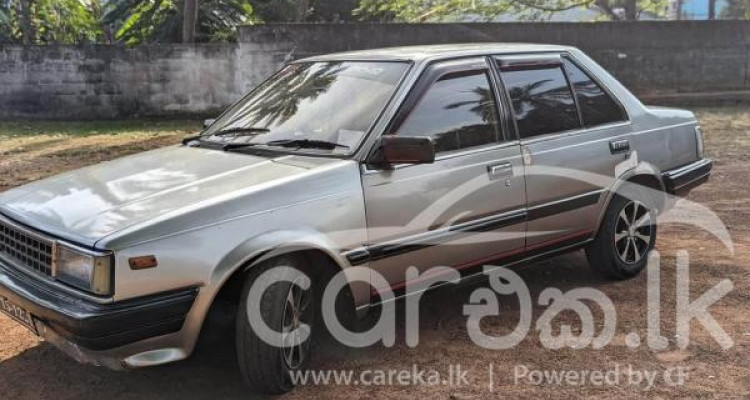 NISSAN LAUREL 1986
