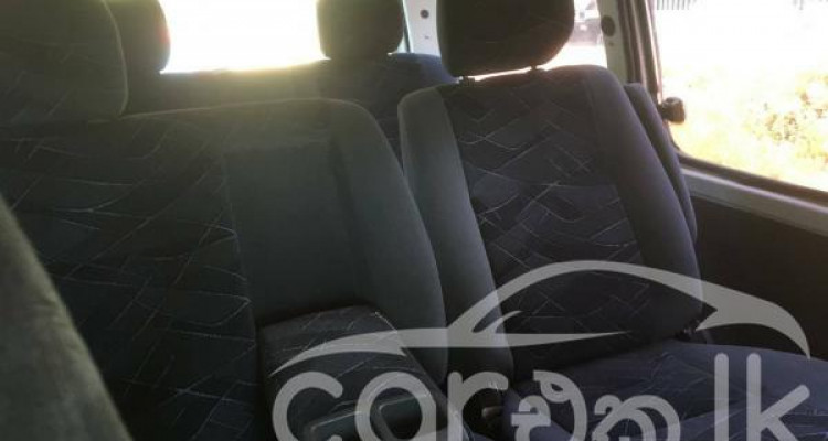 NISSAN VANETTE 2000