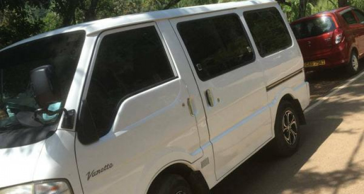 NISSAN VANETTE 2000