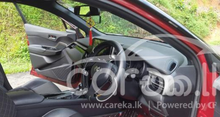 TOYOTA C-HR 2019