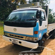 TOYOTA DYNA 1990