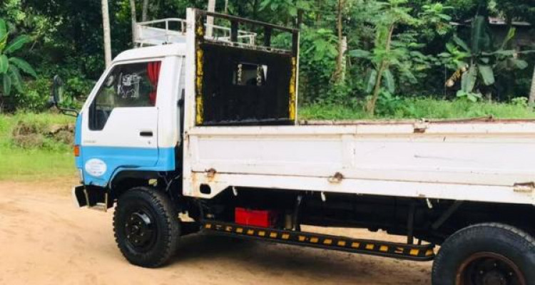 TOYOTA DYNA 1990