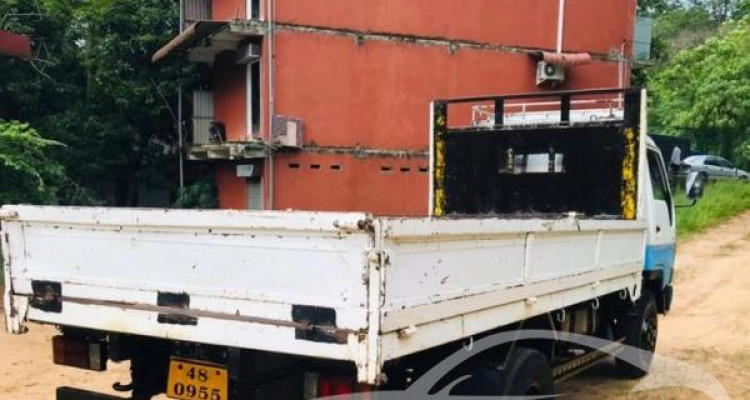 TOYOTA DYNA 1990